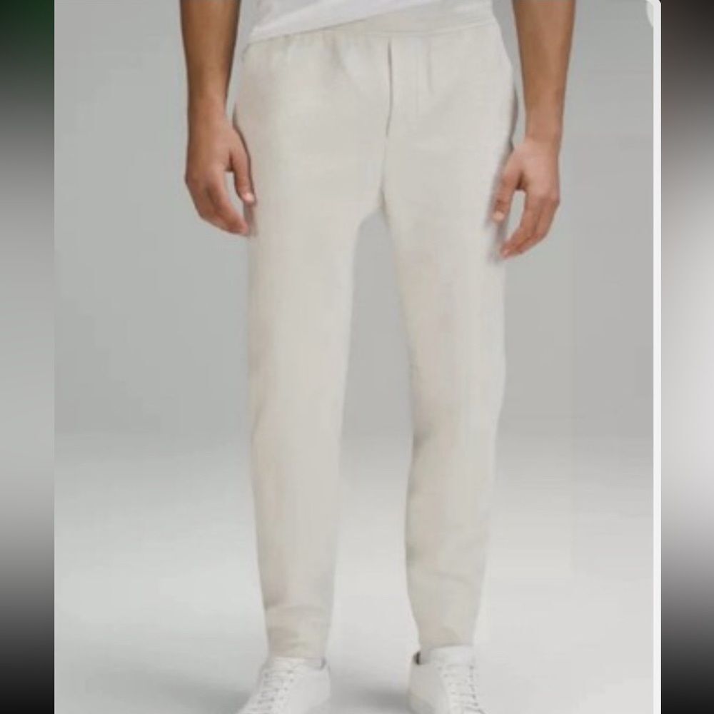 Lululemon Men’s Textured Spacer Classic-Tapered Pant Cream Bone XL